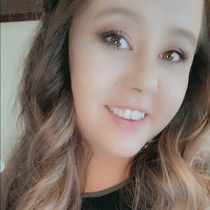 Meet your Posher, Kalee